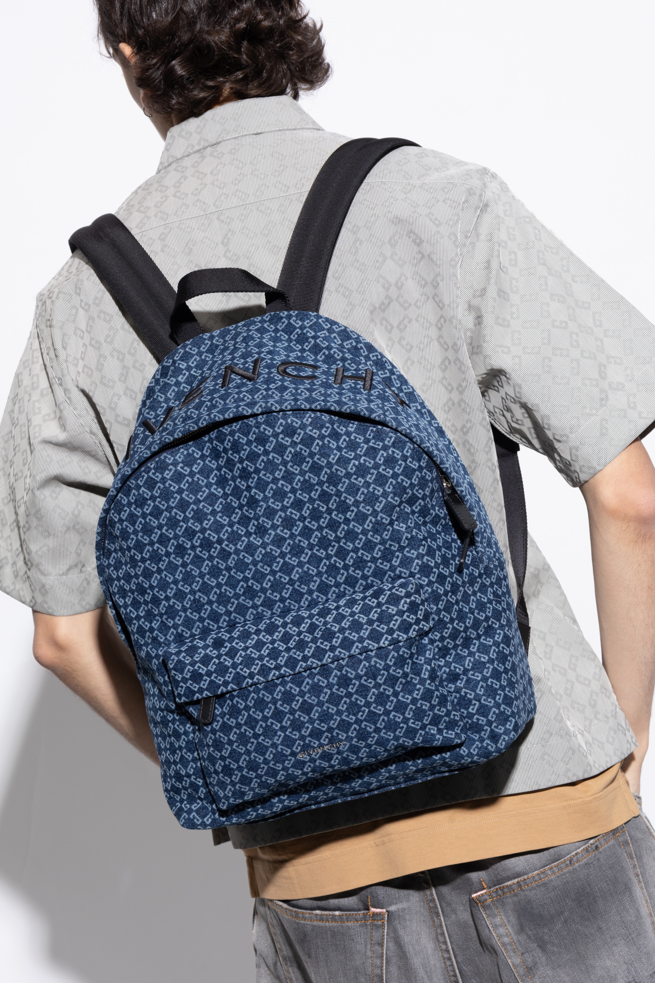 【Tさん専用】GIVENCHY ブラック バックパック SchaferandweinerShops BN - Black Backpack with logo Givenchy